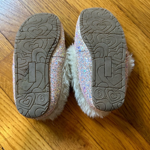 Glitter moccasins! - Picture 4 of 7